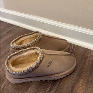 UGG Tasman Slippers